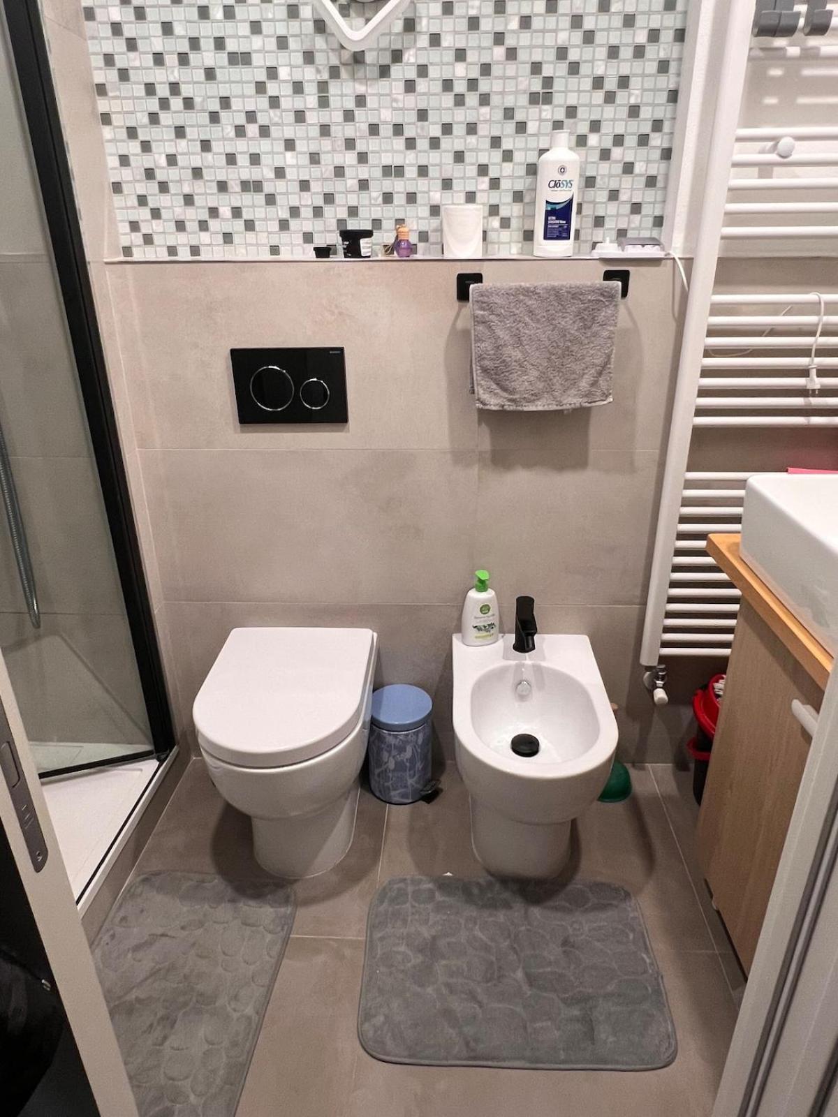 Cosy Nest Apartment Савона Экстерьер фото